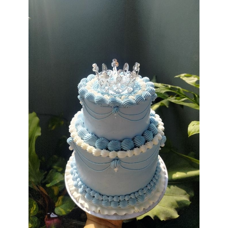 

2 Tier cake by Taelci