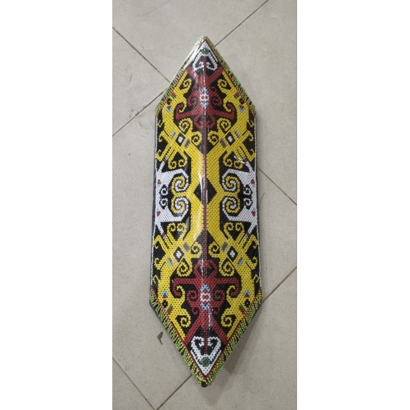 TAMENG MANIK DAYAK / TAMENG MANIK KHAS DAYAK / PERISAI MANIK DAYAK