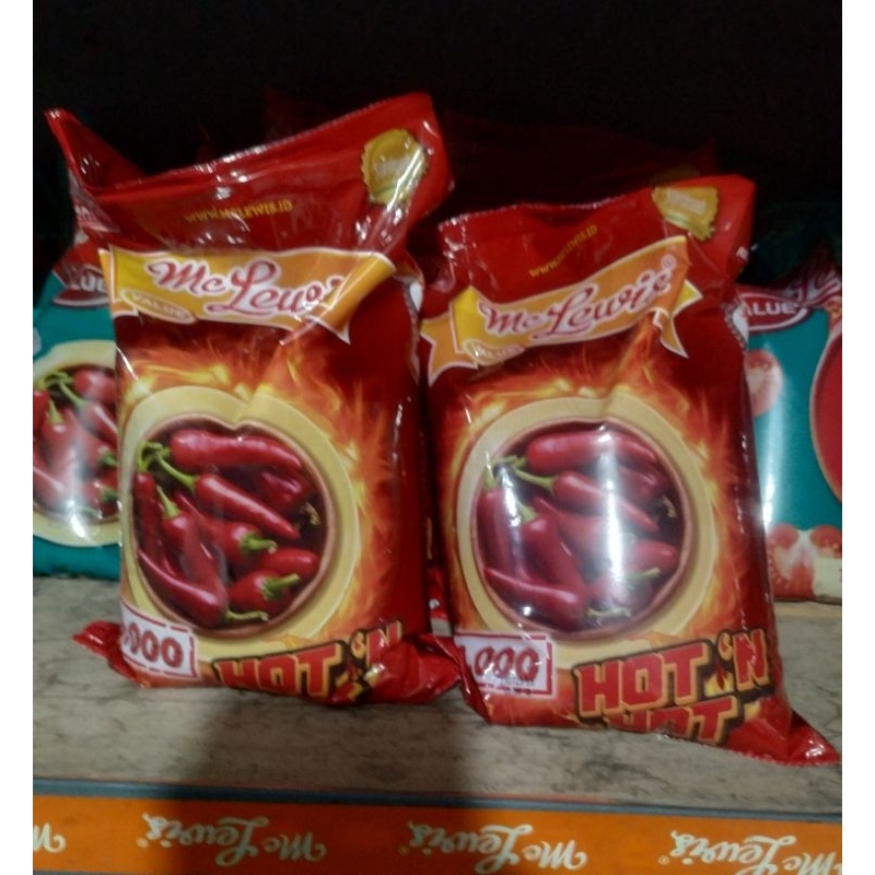 

HOT'N HOT CHILI SAUCE MC LEWIS 900GRAM