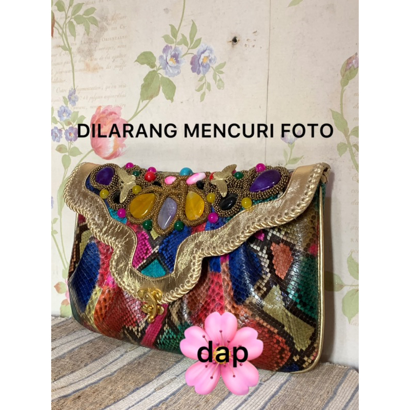 TAS CLUTCH UNIK BALI PRELOVED