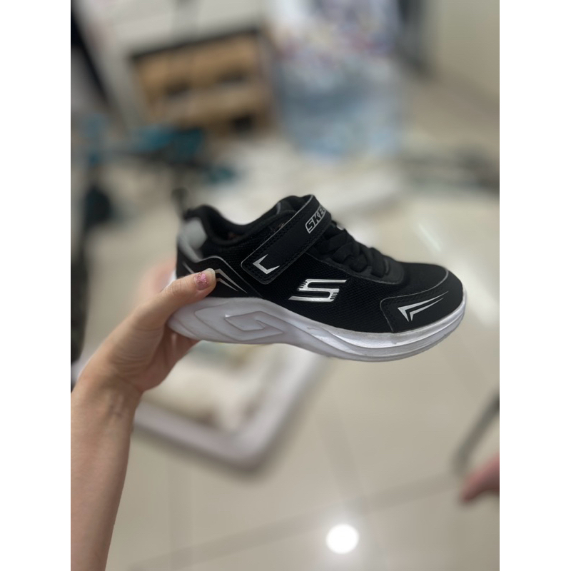 HARGA NET PL ORIGINAL Skechers Sepatu Anak Hitam Lengkap Box beli di sport station