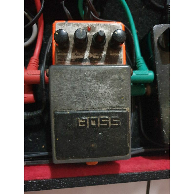 efek gitar boss metalzone distotion