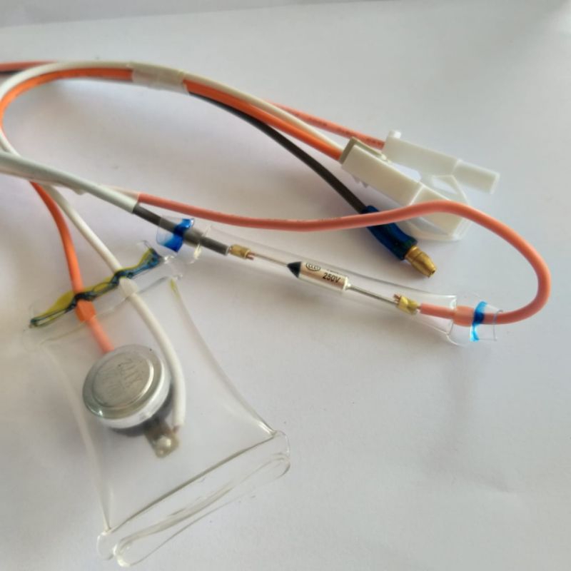 BIMETAL/DEPROS KULKAS TOSHIBA 2 PINTU