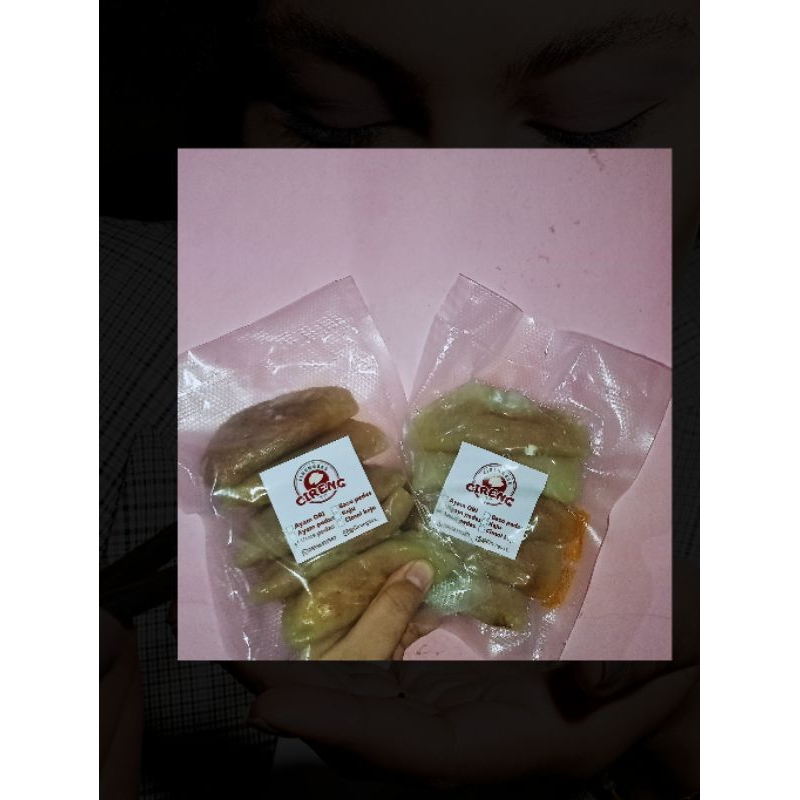 

Cireng isi Usus Pedas (1 Pack Isi 5 Pcs)