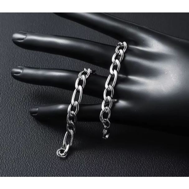 Gelang Titanium Pria Lebar 10 mm Rantai Figaro Rantai Ganjil Silver