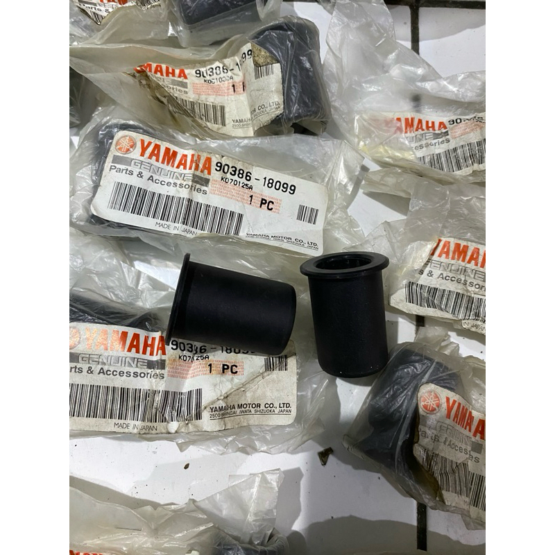 Plastik bushing bosh arm RXKING FIZR 90386-18099