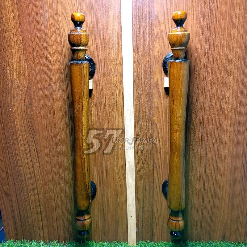 Handle Pegangan Tarikan Untuk Pintu Rumah/ Kupu Tarung Model Bundar Bahan Kayu Jati Ukir (M 24)