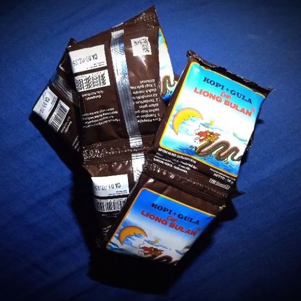 

Kopi Liong Bulan @25gr Plus Gula Isi 5 Sachet