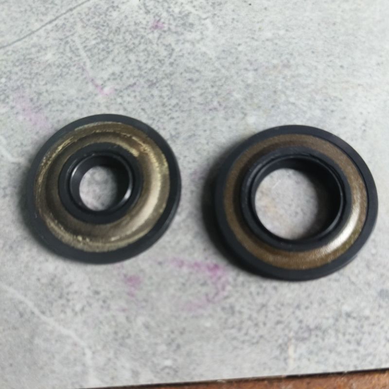 Holzfforma Oil Seal set for Husqvarna 135,140, 435