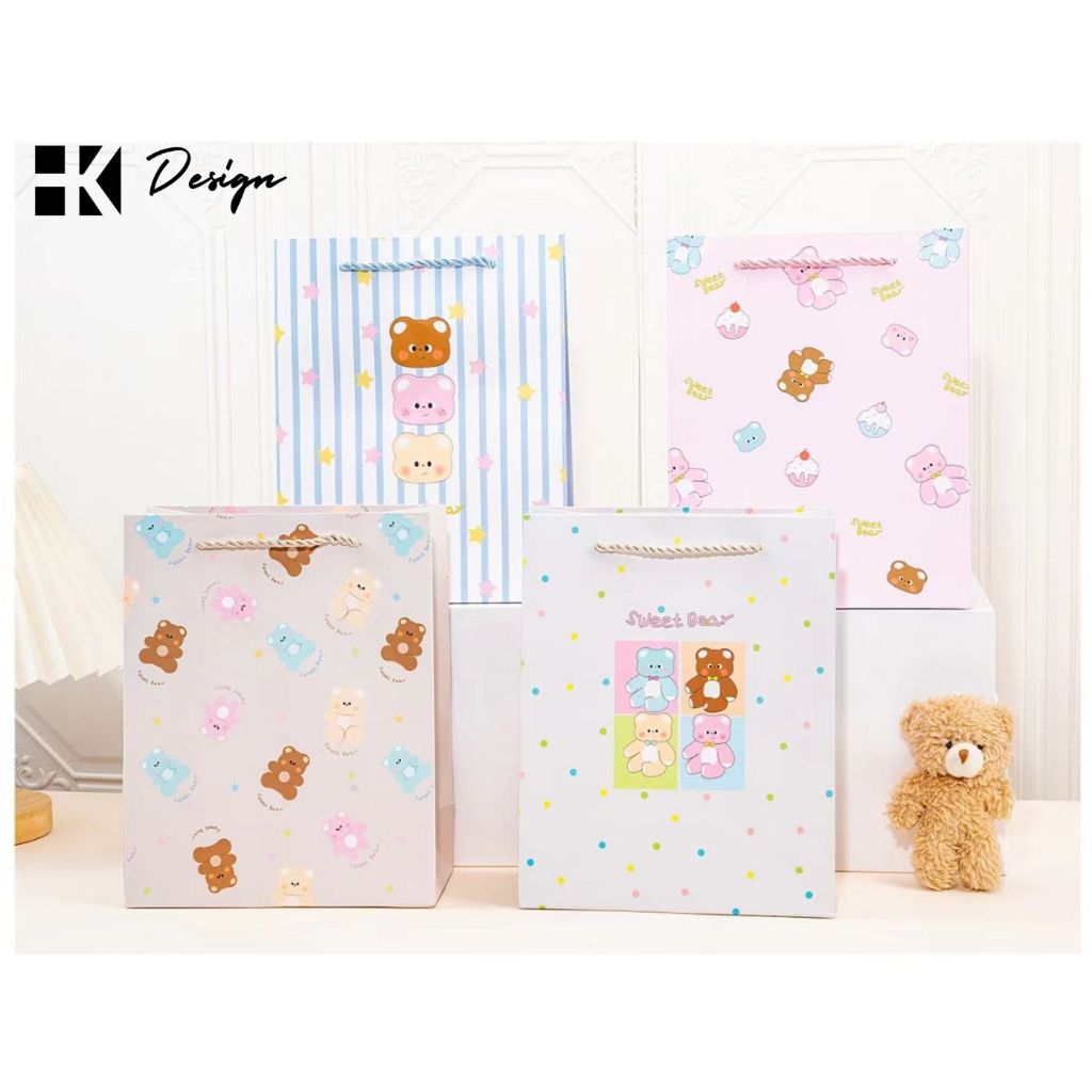 

[SD-405 M] Paperbag kertas tali tengah transparant motif 32X25.5X11 Tas Kado motif Paperbag Motif Goodie Bag