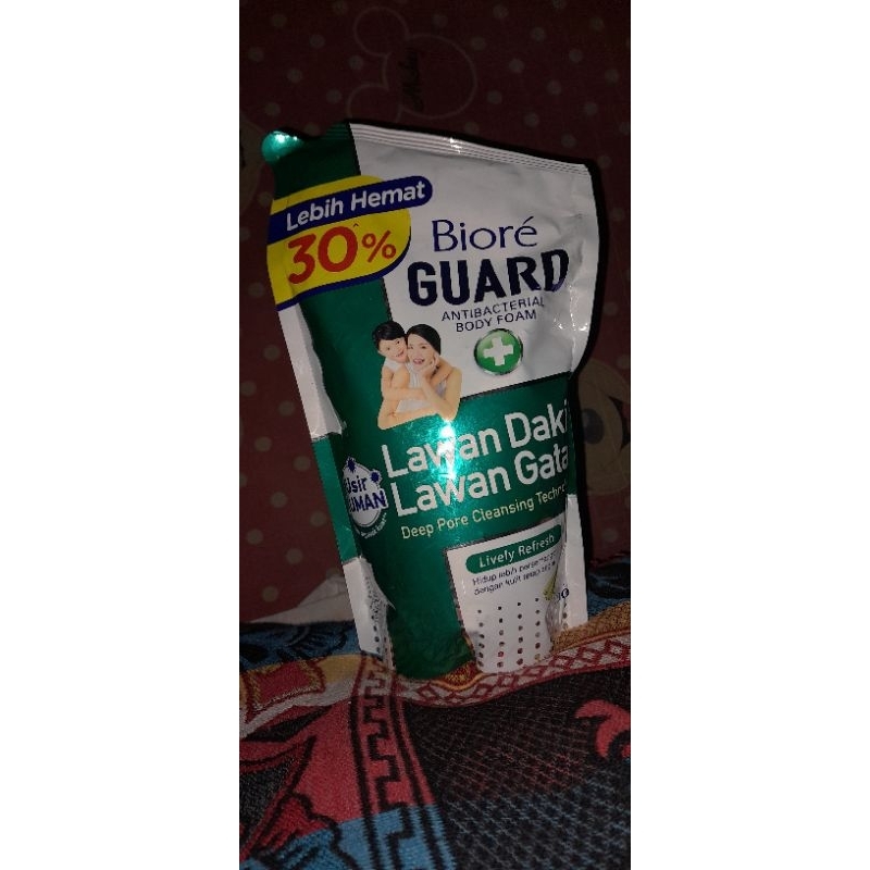 Biore Guard sabun mandi cair lively refresh hijau sereh lemongras- 800ml