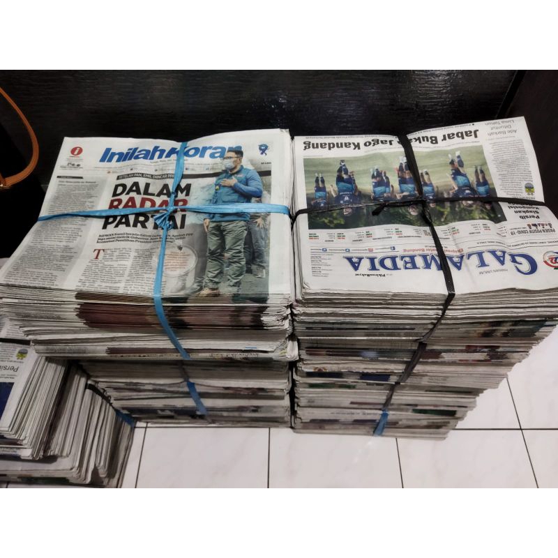 Koran lokal untuk cari artikel tugas sekolah kliping isi 10 koran random