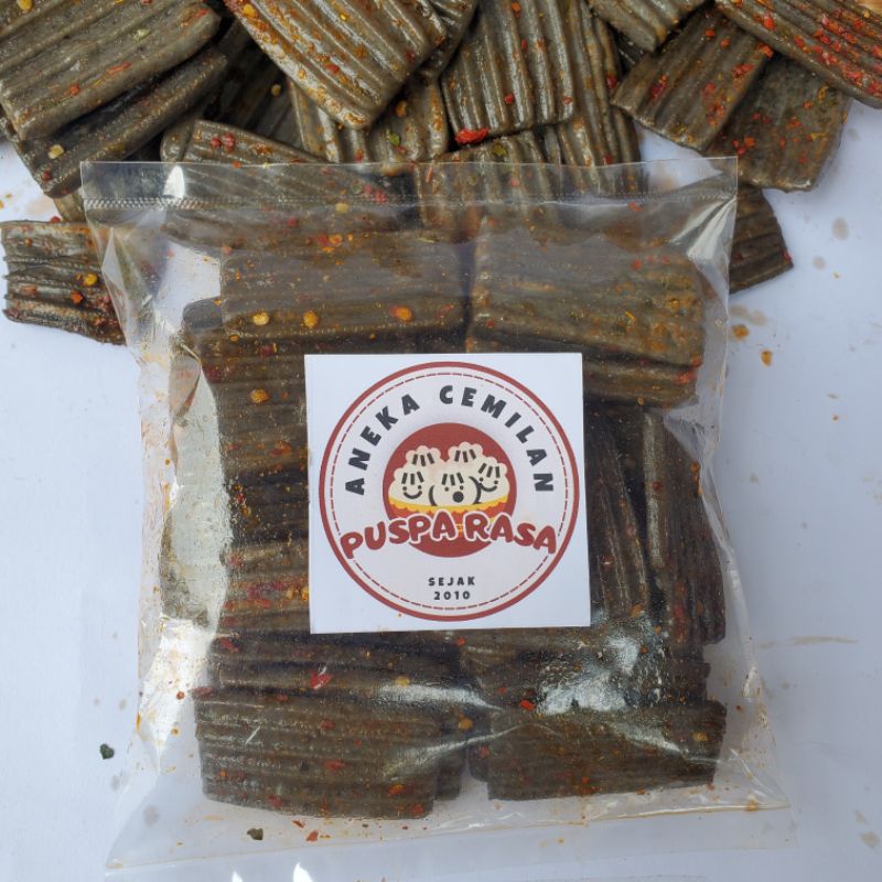 

Kerupuk Jengkol sisir Pedas Daun Jeruk 100gr