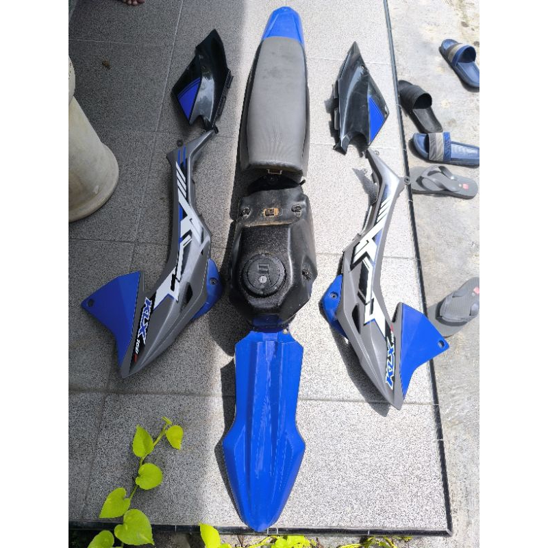 COVER BODY SET KLX BF SE ASLI ORIGINAL COPOTAN MOTOR KOMPLIT TANGKI JOK DAN KRAN BENSIN
