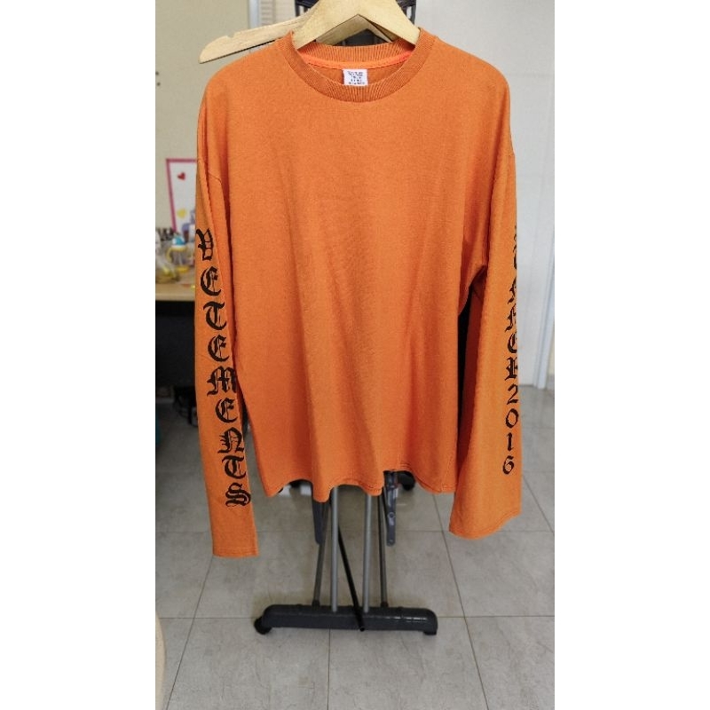 Kaos Vetements Summer 2016 Long Sleeve