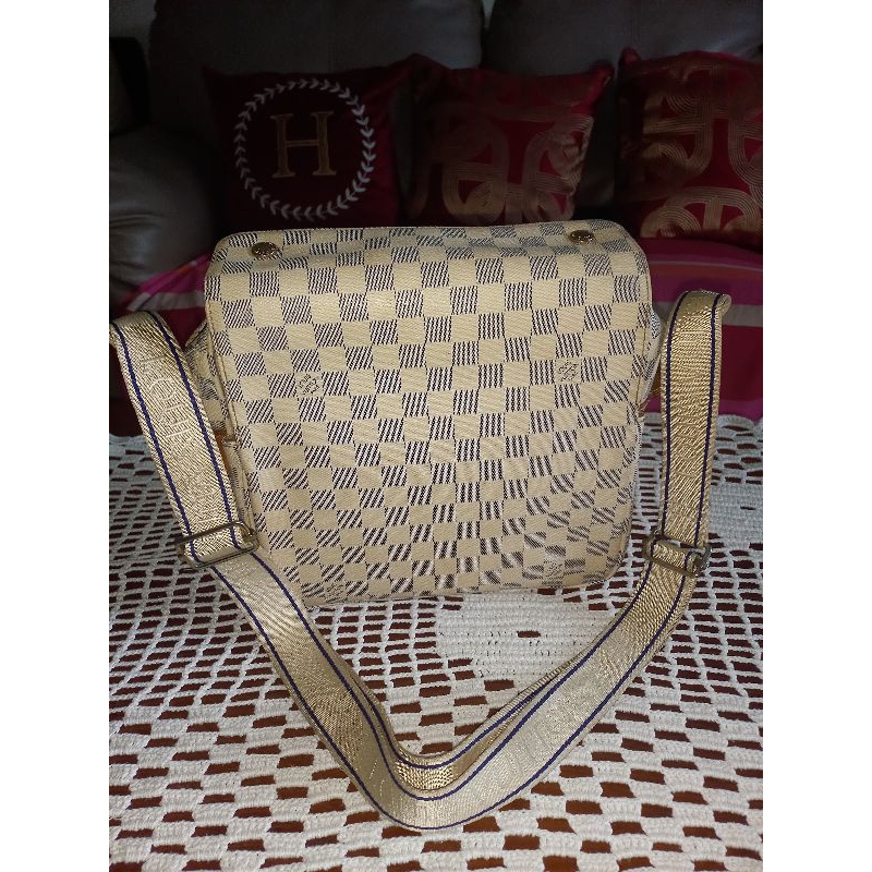 Louis vuitton selempang