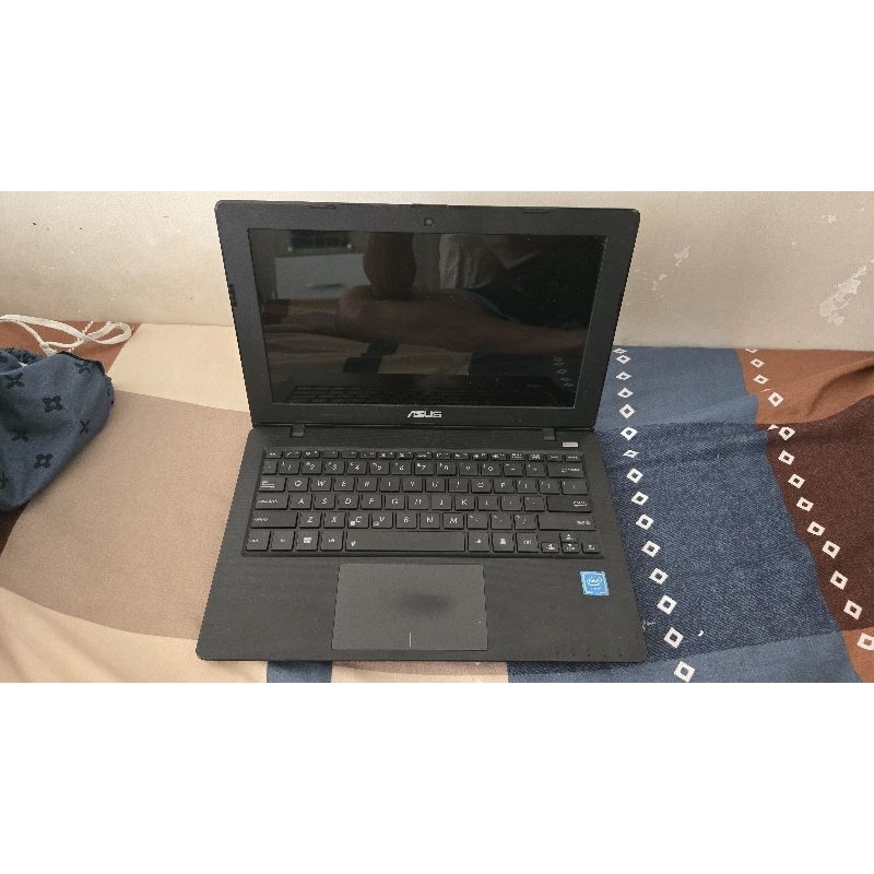 ASUS Notebook X200M