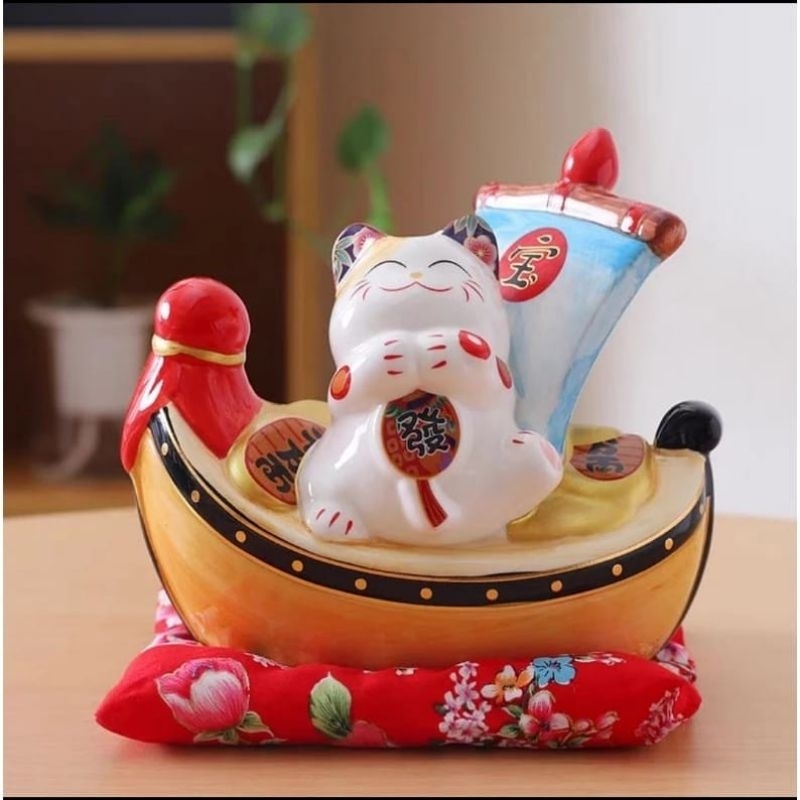 Kapal Lucky Cat