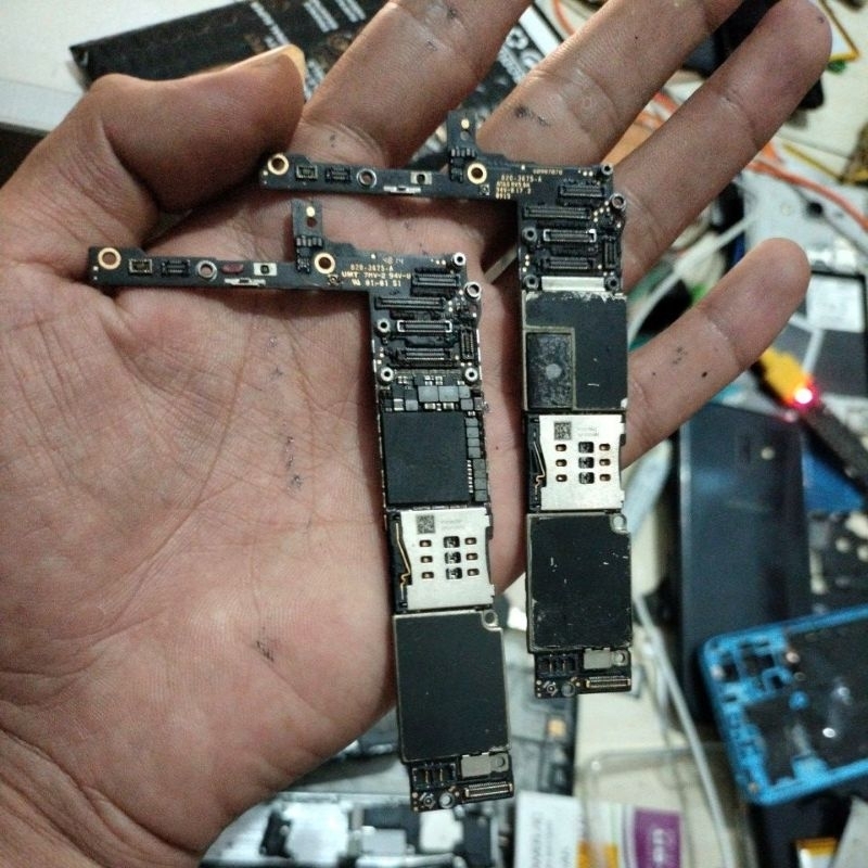 Mesin iphone 6s plus hidup, minus baca deskripsi,  anggap saja bahan congkelan...