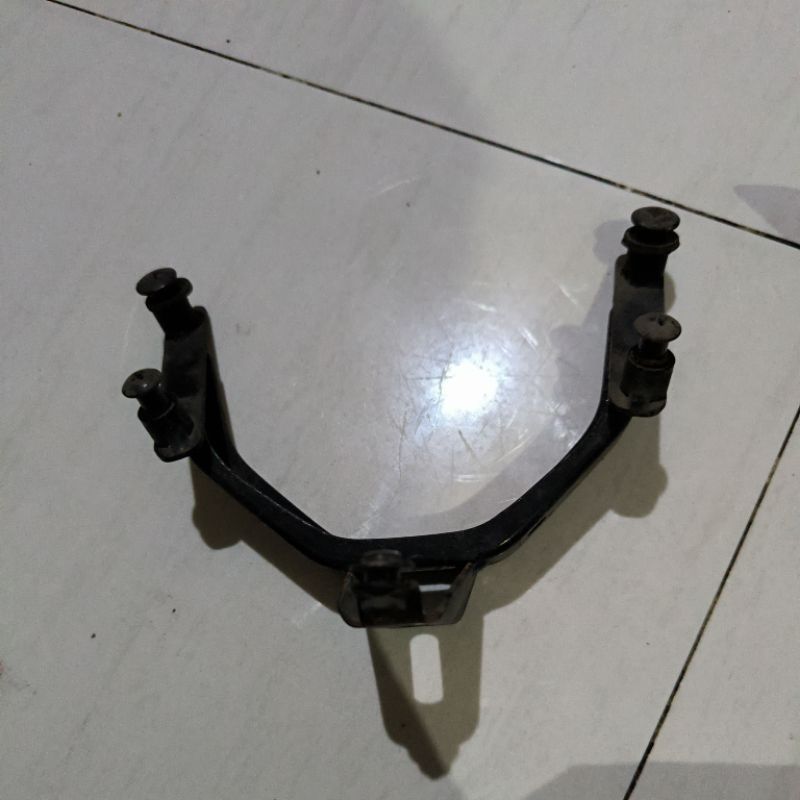 bracket besi dudukan visor plat nomor lampu honda cs1 cs one cs 1