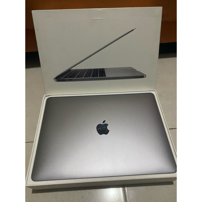 MacBook Pro i7 16/512GB 15 inch 2017