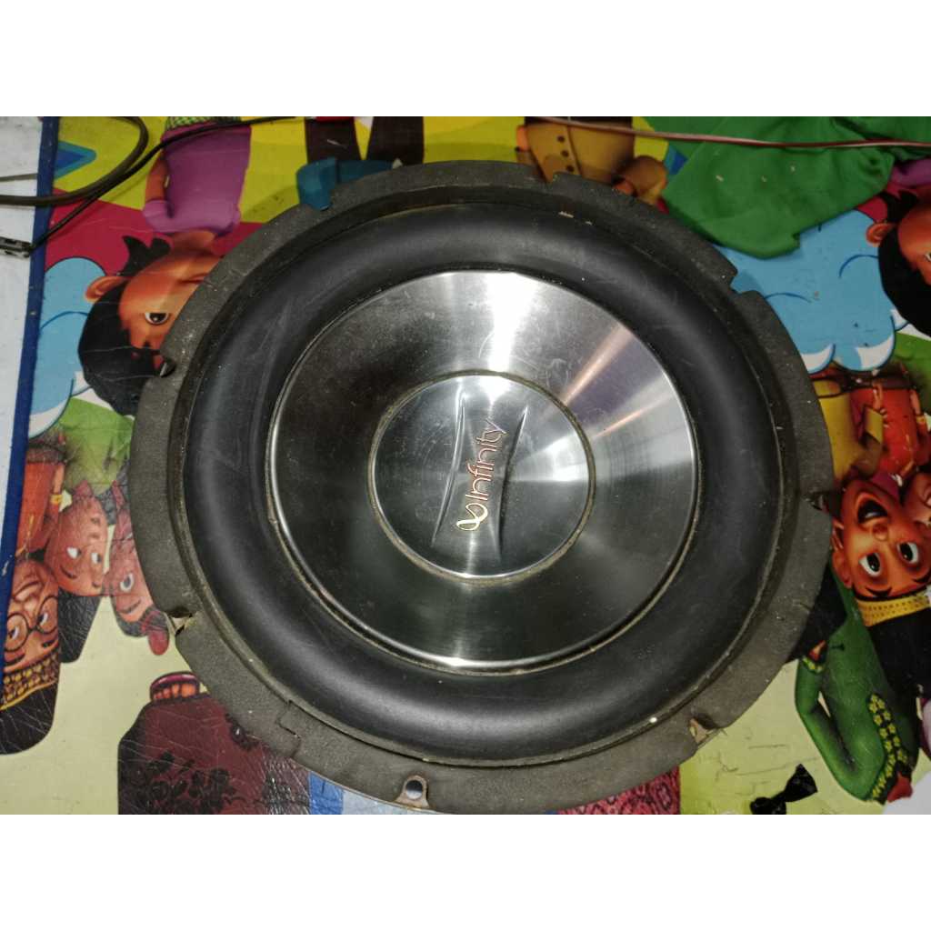 Speaker Infinity Reference 8 INCH 860 Watt. Kondisi Bekas Normal.