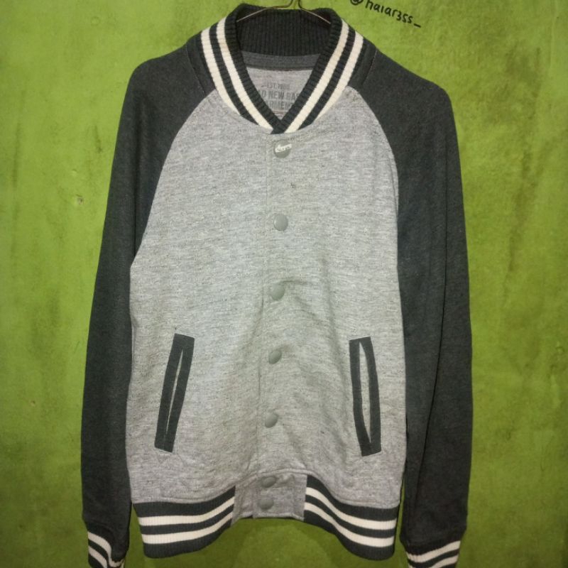 varsity jacket abu keren spao