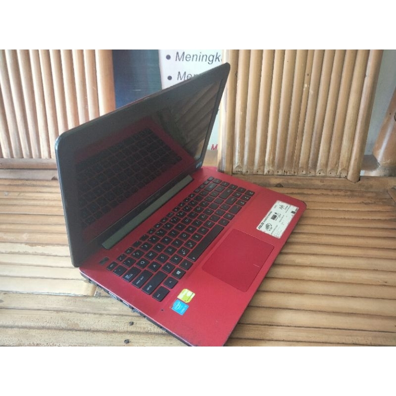 Laptop Asus x455LF core i5-5200/ram8gb/ssd256gb/VGA Intel Grapich 5500+Nvidia GeForce 930mx siap pak