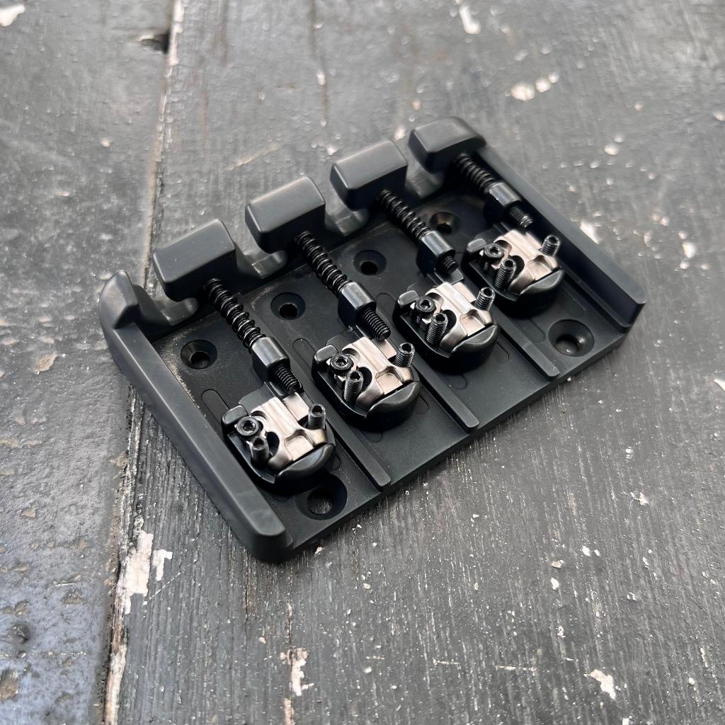 Bridge Bass Ibanez SR ACCU Original 4string dan 5string - Kem Bass Ibanez SR ACCU Original