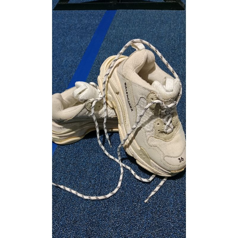 sepatu second balenciaga 36