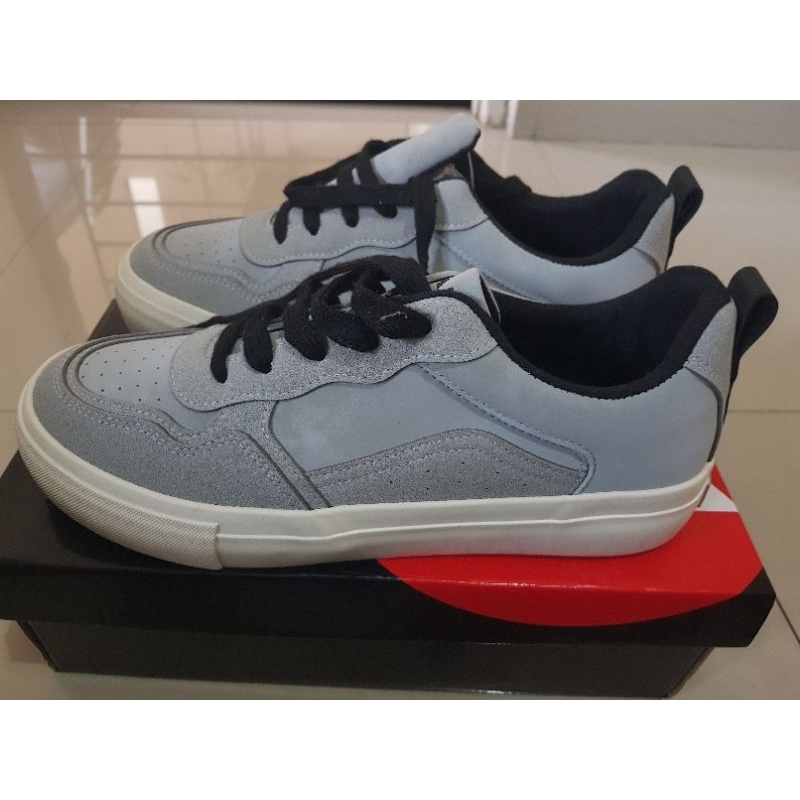 Sepatu airwalk baria mens grey size 43 - original store