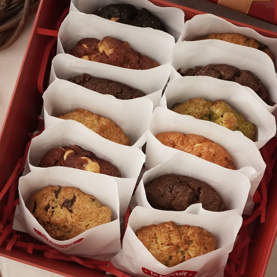 

le biscuit - Christmas & New Year Hampers - 12 pcs Giant Cookies