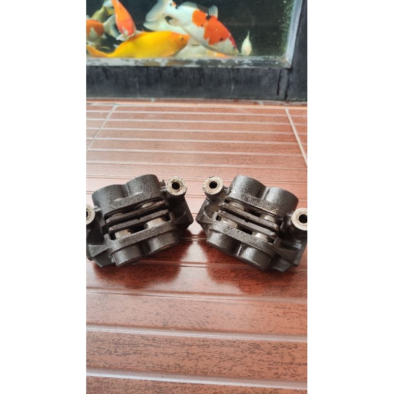 Kaliper limbah Moge  Yamaha R1 / R6 sumitomo 2*4 piston
