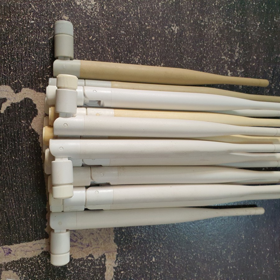 antenna wifi omni pemancar / penerima wifi / wireless 2.4Ghz