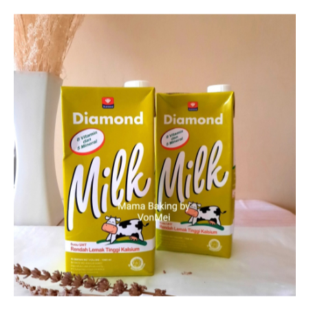 

DIAMOND Susu UHT Diamond 1 Liter LOW Fat Rendah Lemak Diet Milk