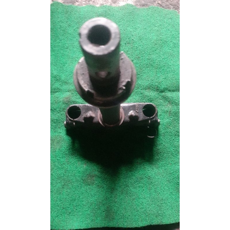 segitiga sok depan beat karbu 2010-2012