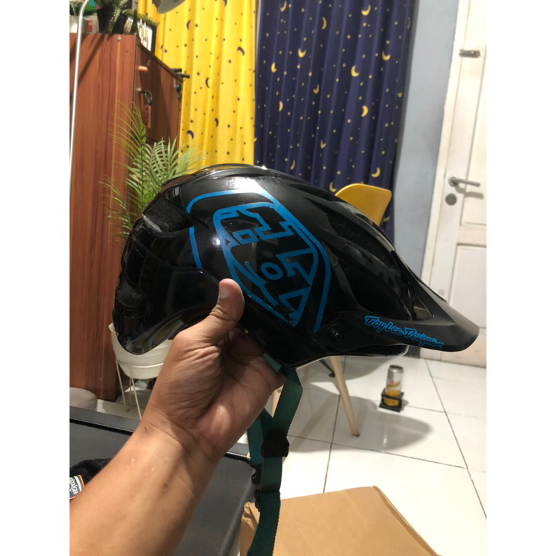 helm sepeda tld troy lee design a1 enduro fox met giro urge 661