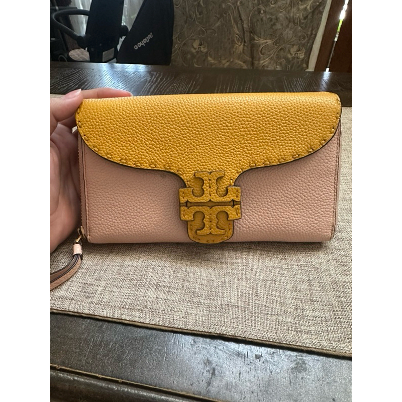 Preloved ToryBurch Wallet on chain in Pink yellow