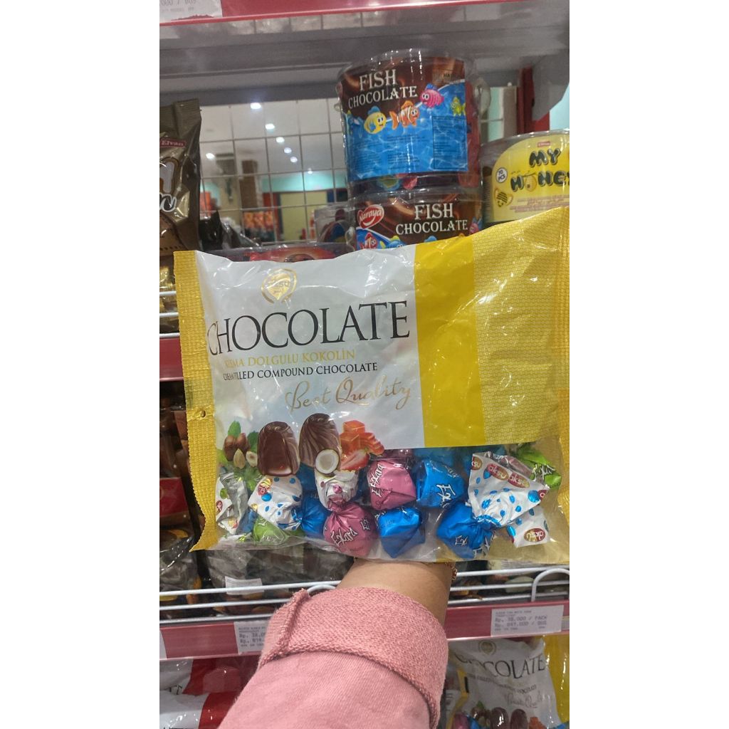 

Snack/Cemilan/Makanan Ringan Chocolate Krema Dolgulu Krema (Kuning) 200 gr