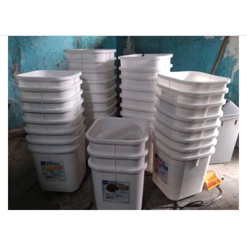 Bekas ember es krim 8 liter