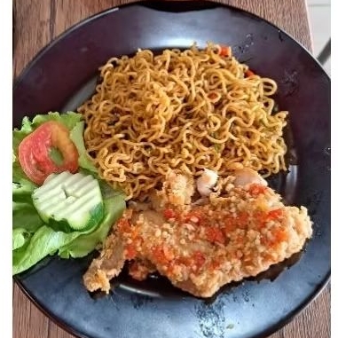 

Mie Goreng Ayam Geprek