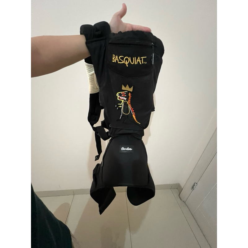 Preloved Baby Carrier Hipseat Cocolatte Jean Michel Basquiat JMB Dino