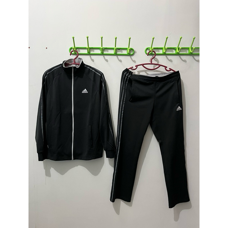 Tracktop Adidas & Celana Adidas (1 Set)
