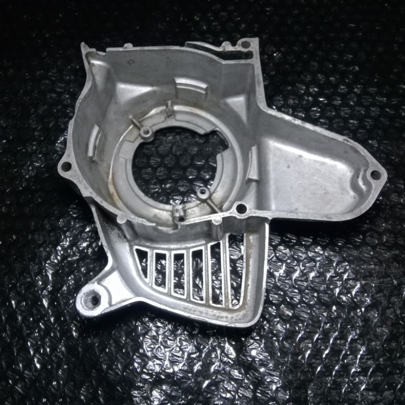 blok kiri tutup magnet honda c70 c700 c800