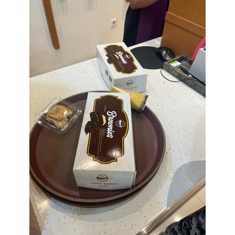 

Hans Bakery Brownies Kue Kering