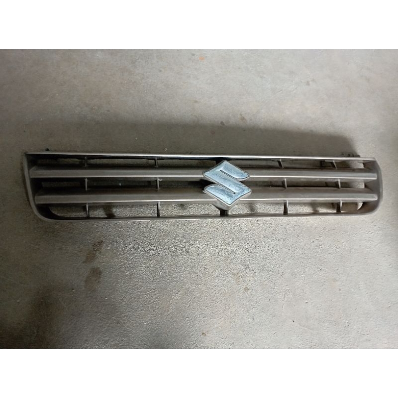 Grill Suzuki Apv Arena