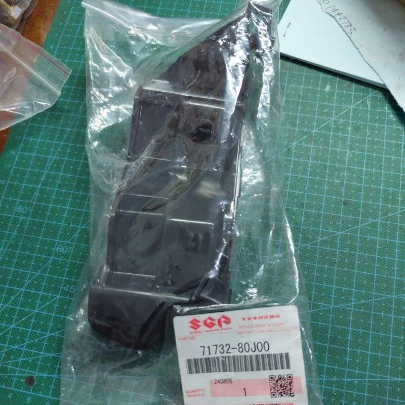 bumper holder suzuki sx4