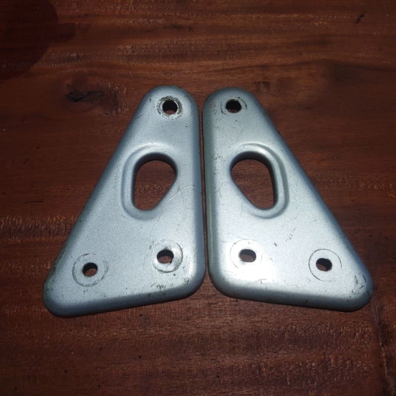 kupingan bracket lampu depan Vixion old original