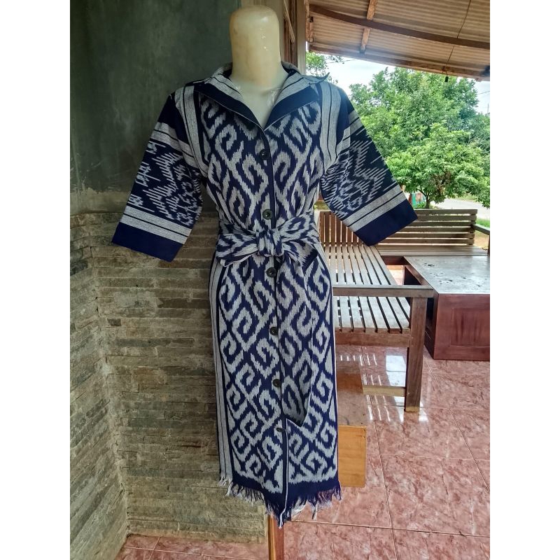 dress model kantoran tenun Jepara