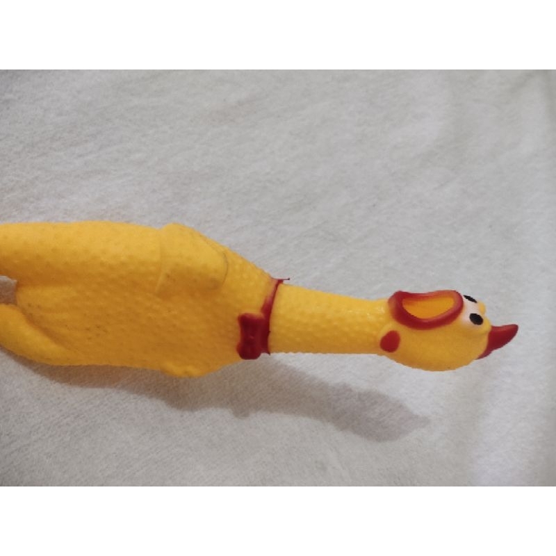 MAINAN AYAM JANTAN BERKOKOK BAHAN KARET